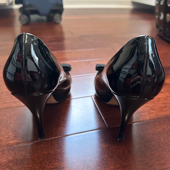 Authentic Ferragamo heels, black patent, size 6 1/2 - Picture 2 of 13